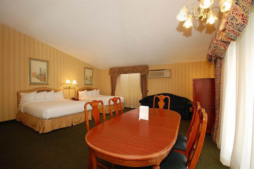 Best Western Plus, The Inn At Hampton Eksteriør billede