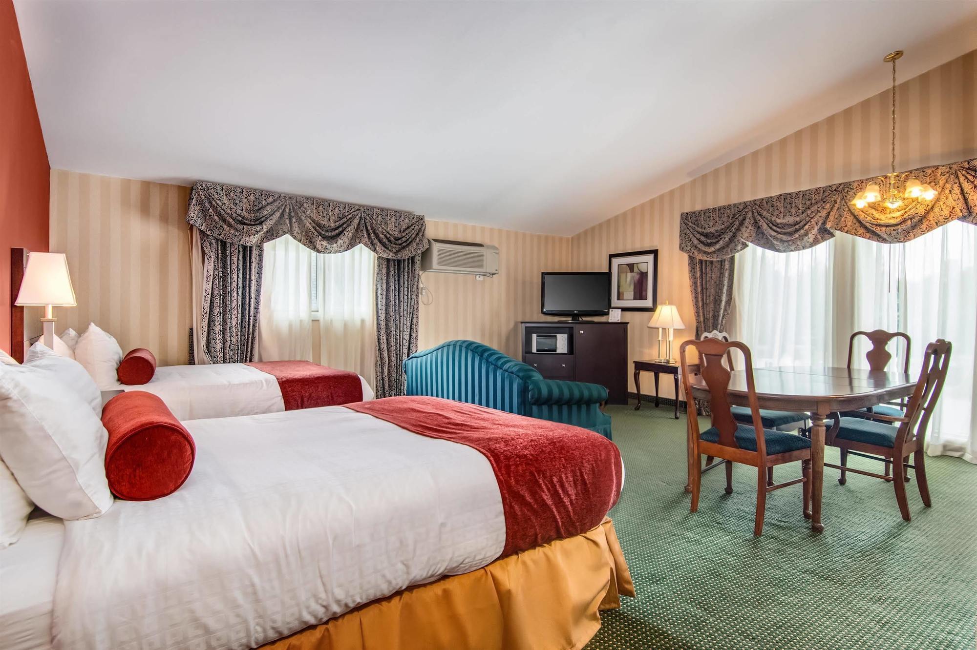 Best Western Plus, The Inn At Hampton Eksteriør billede
