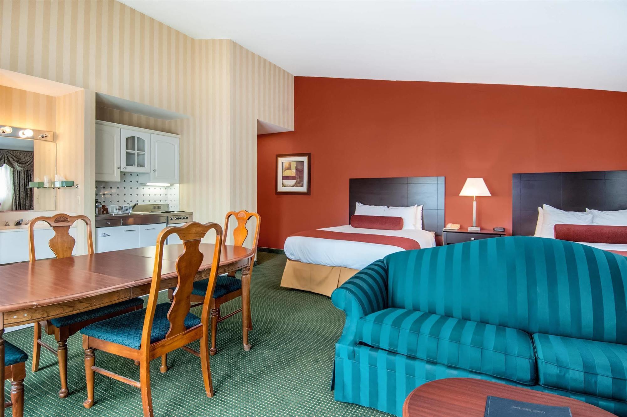Best Western Plus, The Inn At Hampton Eksteriør billede